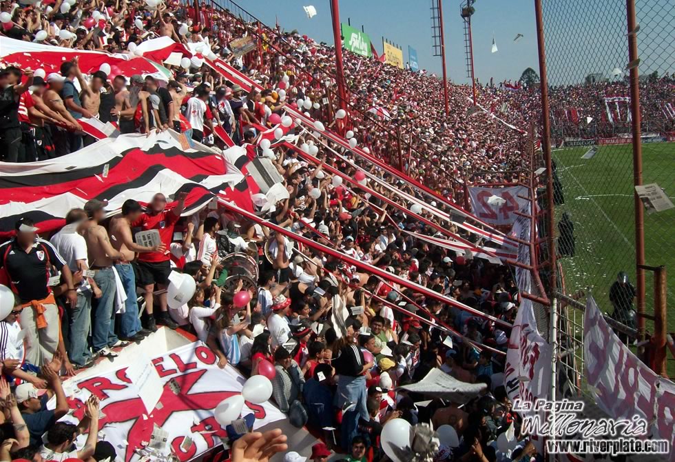 San Martín de Tucumán vs River Plate (AP 2008) 36